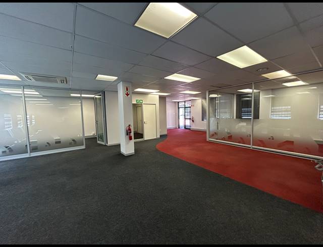 230M² BUILDING TO LET IN TOKAI